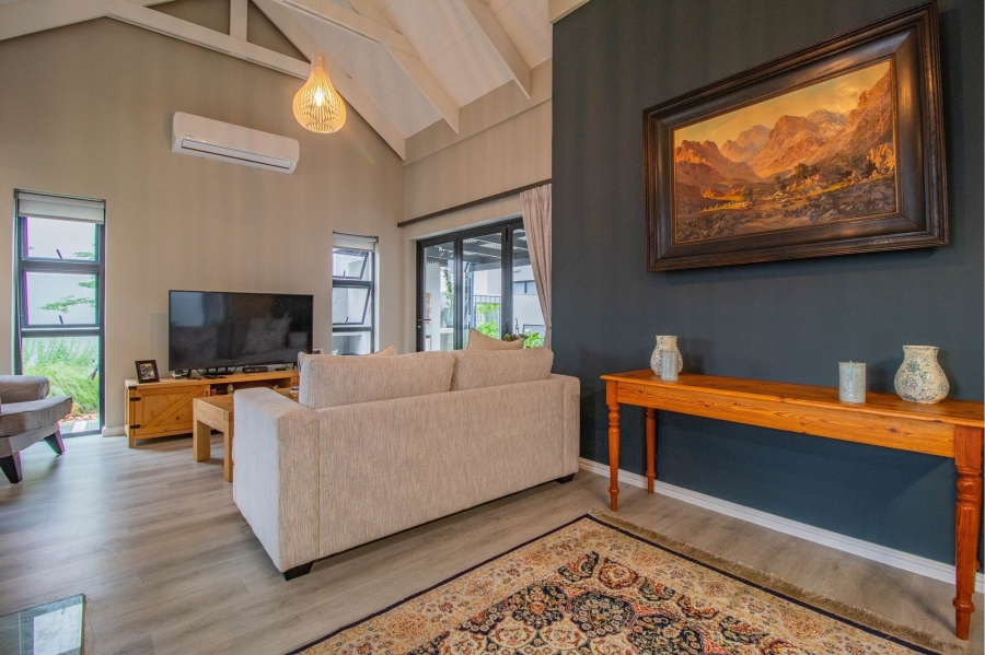 3 Bedroom Property for Sale in Aan de Wijnlanden Western Cape